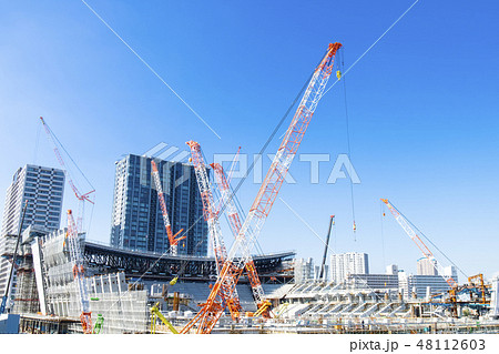 マンション・ビルの建設現場 48112603