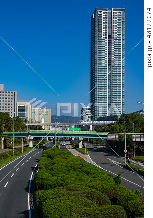 新御堂筋と千里中央の街並み 48122074