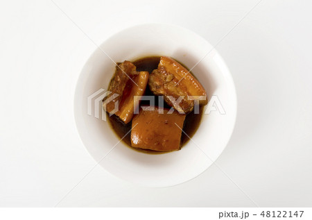 沖縄の郷土料理 ラフテー(豚肉の角煮) 沖縄の郷土料理 ラフテー(豚肉の角煮) 48122147