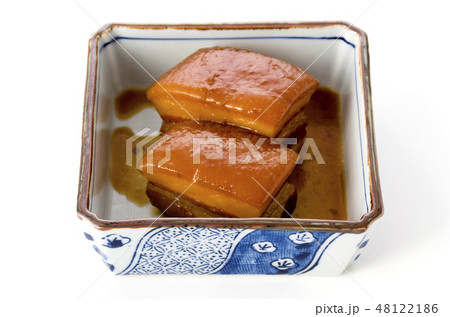 沖縄の郷土料理 ラフテー(豚肉の角煮) 沖縄の郷土料理 ラフテー(豚肉の角煮) 48122186