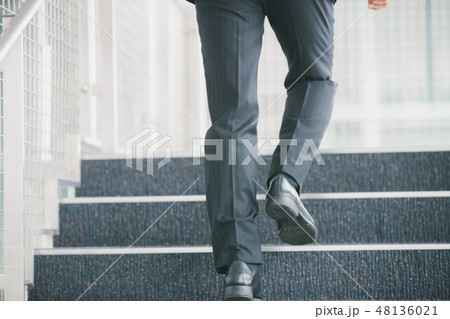 young man 48136021