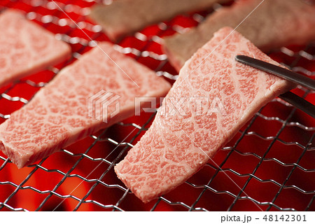 焼肉 48142301