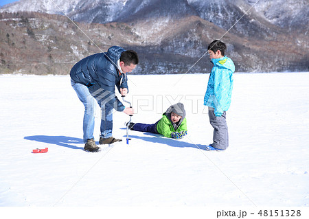 わかさぎ釣り わかさぎ釣り 48151328