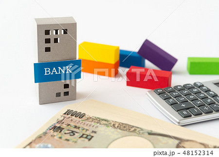 銀行　BANK　一万円札　融資　ローン　積立て 48152314