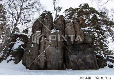 Big stone mountain in Altai Big stone mountain in Altai 48161413
