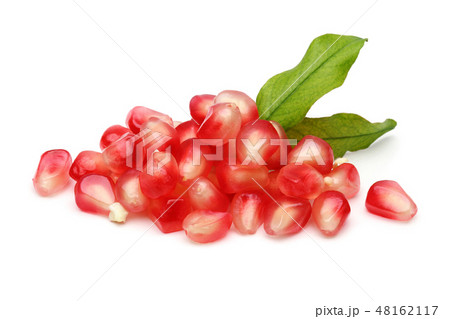 Fresh pomegranate seeds with leaves isolated 48162117
