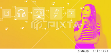 E-Learning with young businesswoman 48162453