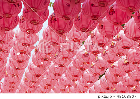カラフルな提灯 韓国の祝祭 カラフルな提灯 韓国の祝祭 48163807