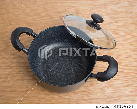 両手鍋 48166353