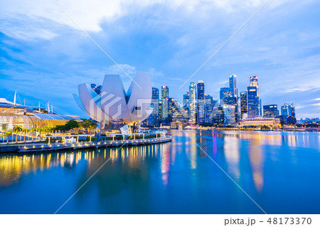 Beautiful architecture building skyscraper around marina bay in singapore city 48173370