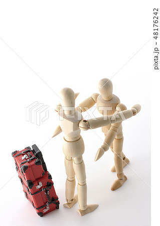 単身赴任　遠距離恋愛　久々の再会 48176242