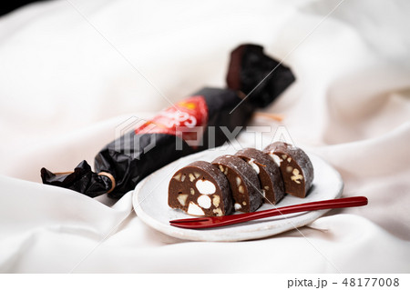 サラミソーセージチョコ サラミソーセージチョコ 48177008