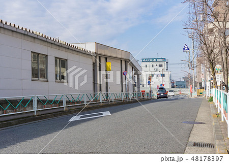 駅前風景　是政駅 48178397