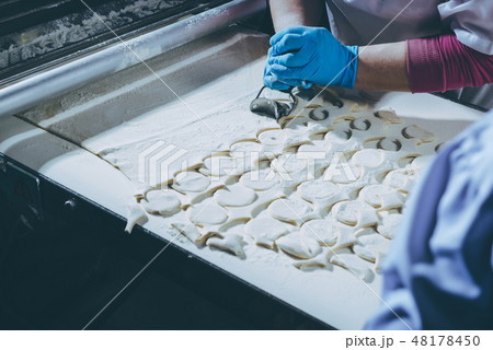 process of making buuza 48178450