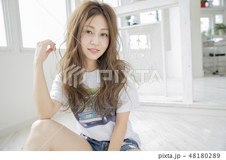 ゆるふわロングの写真素材 ゆるふわロングの写真素材