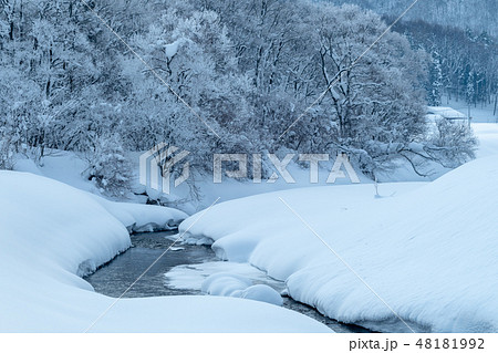 豪雪地帯 48181992