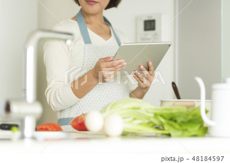 キッチン タブレット 48184597