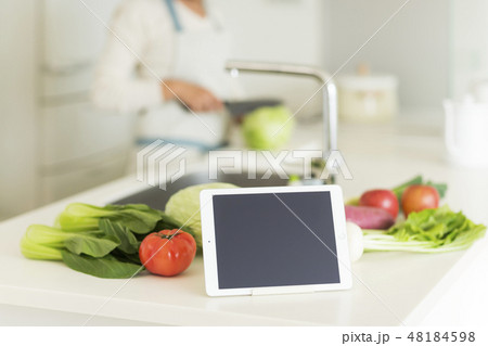 キッチン タブレット 48184598