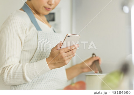 キッチン スマホ 48184600