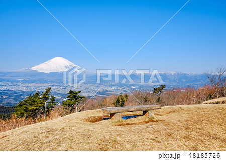 足柄峠から望む富士山 48185726