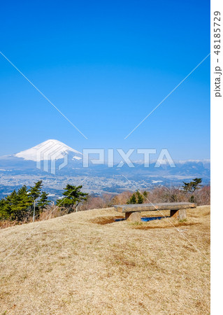 足柄峠から望む富士山 48185729