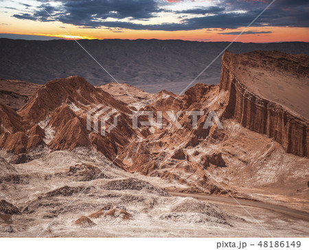 Valle de la Luna (Moon Valley) Valle de la Luna (Moon Valley) 48186149