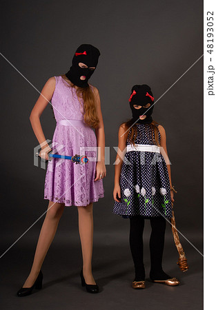 thug baton girls 48193052