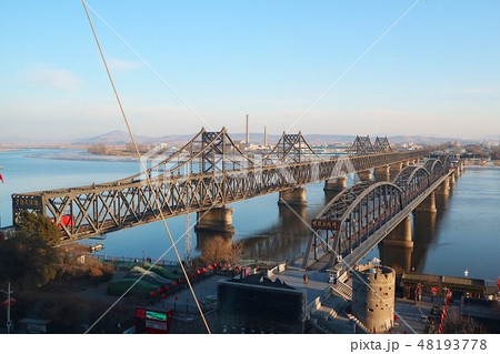 中朝友誼大橋＠丹東＿中朝国境にかかる橋。中朝貿易の拠点 48193778