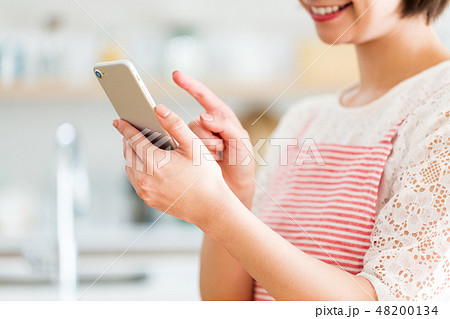キッチン スマホ 主婦 キッチン スマホ 主婦 48200134