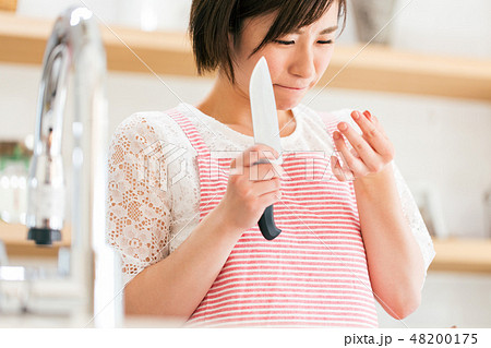 包丁 指 切る 痛い 苦手 料理 女性 48200175
