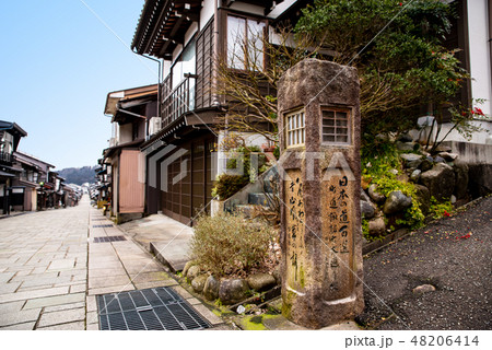 富山 八尾 日本の道百選 諏訪町本通り線 道標 2019.02　b-2 寄り 48206414
