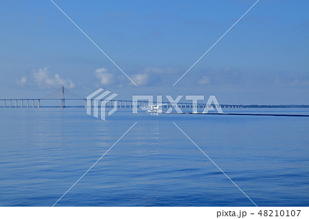 モーターボートからの景観 48210107