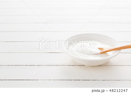 ヨーグルト 48212247