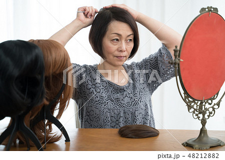 ビューティー　女性 48212882