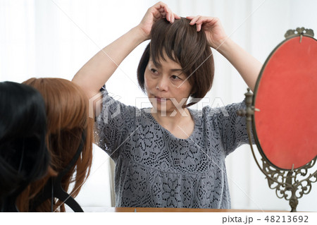 ビューティー 女性 ビューティー 女性 48213692