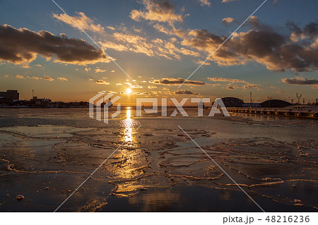 世界三大夕日と言われる釧路港夕日 世界三大夕日と言われる釧路港夕日 48216236