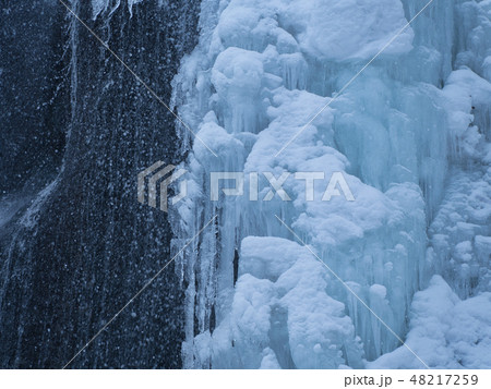 鱒見の滝　冬 48217259