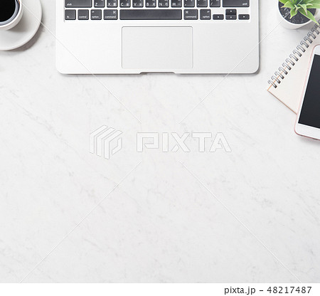 ノートパソコン コーヒー 珈琲 48217487