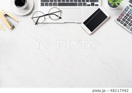 平面図 ノートパソコン コーヒー 48217492
