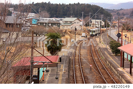 八高線明覚駅を発車した上り列車(6) 48220149