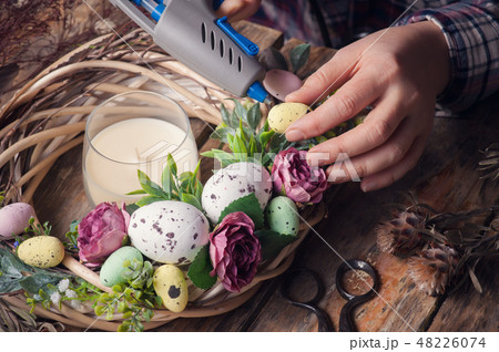 Making of Easter DIY wreath Making of Easter DIY wreath 48226074