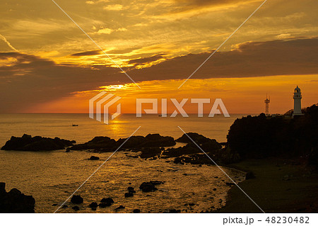 夕暮れの潮岬 48230482