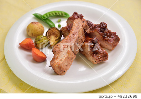 ベイビーバックリブ 48232699