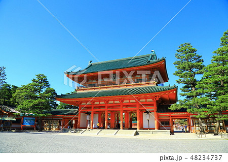 京都　平安神宮　応天門 48234737