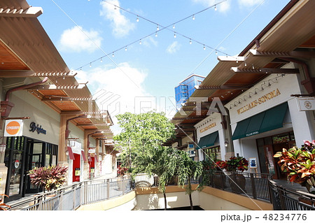 ハワイオアフ島ホノルルアラモアナショッピングセンター 48234776