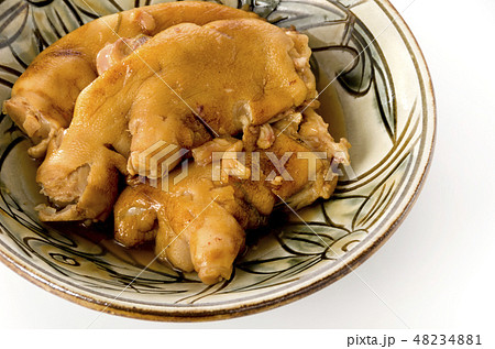 沖縄料理 てびち（豚足の煮付け） 48234881