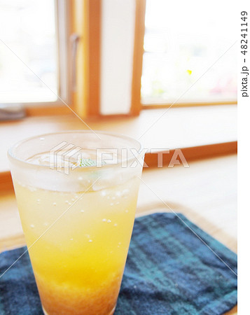 すりおろし生姜ソーダ 手作りジンジャーエール の写真素材