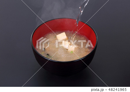 お味噌汁 48241965