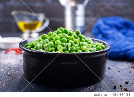 green peas green peas 48244453