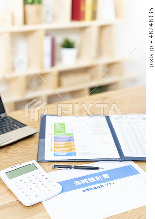 保険営業イメージ 保険営業イメージ 48248035